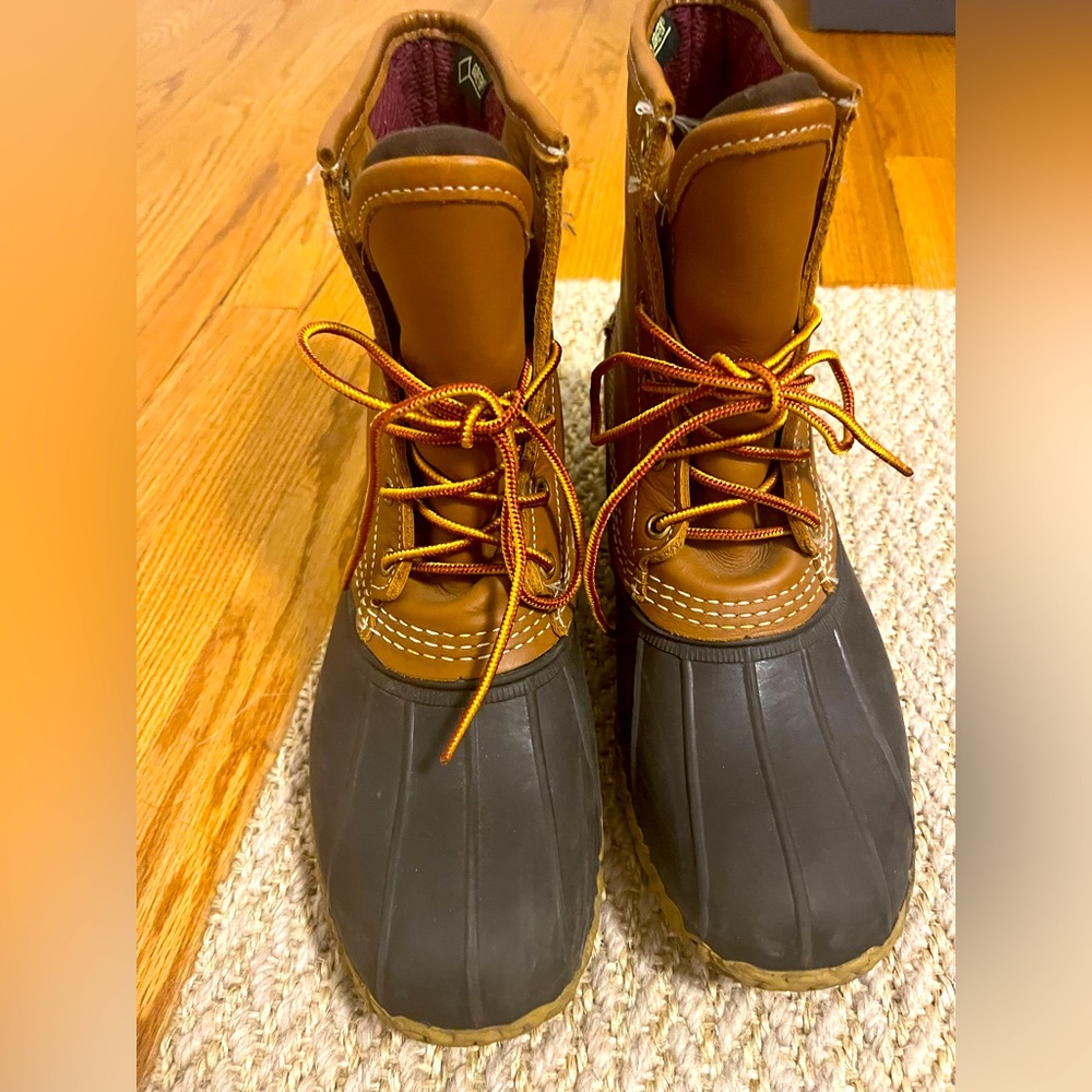 L.L. Bean 8in gortex, thinsulated boot, size of 10